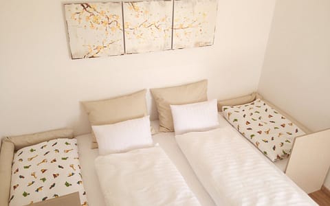 Beistellbett